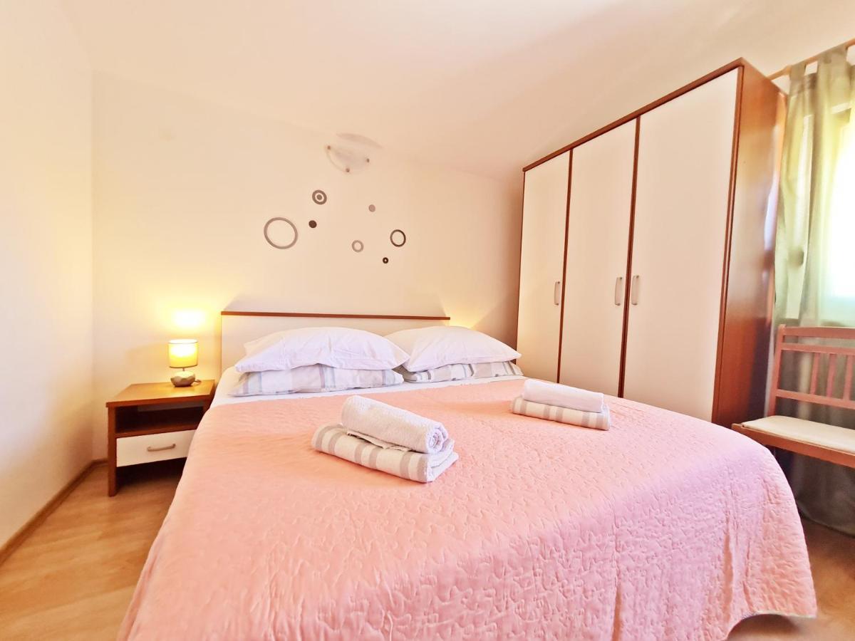 סטוברץ Rooms And Apartments Porat מראה חיצוני תמונה
