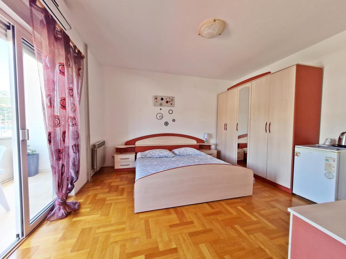 סטוברץ Rooms And Apartments Porat מראה חיצוני תמונה