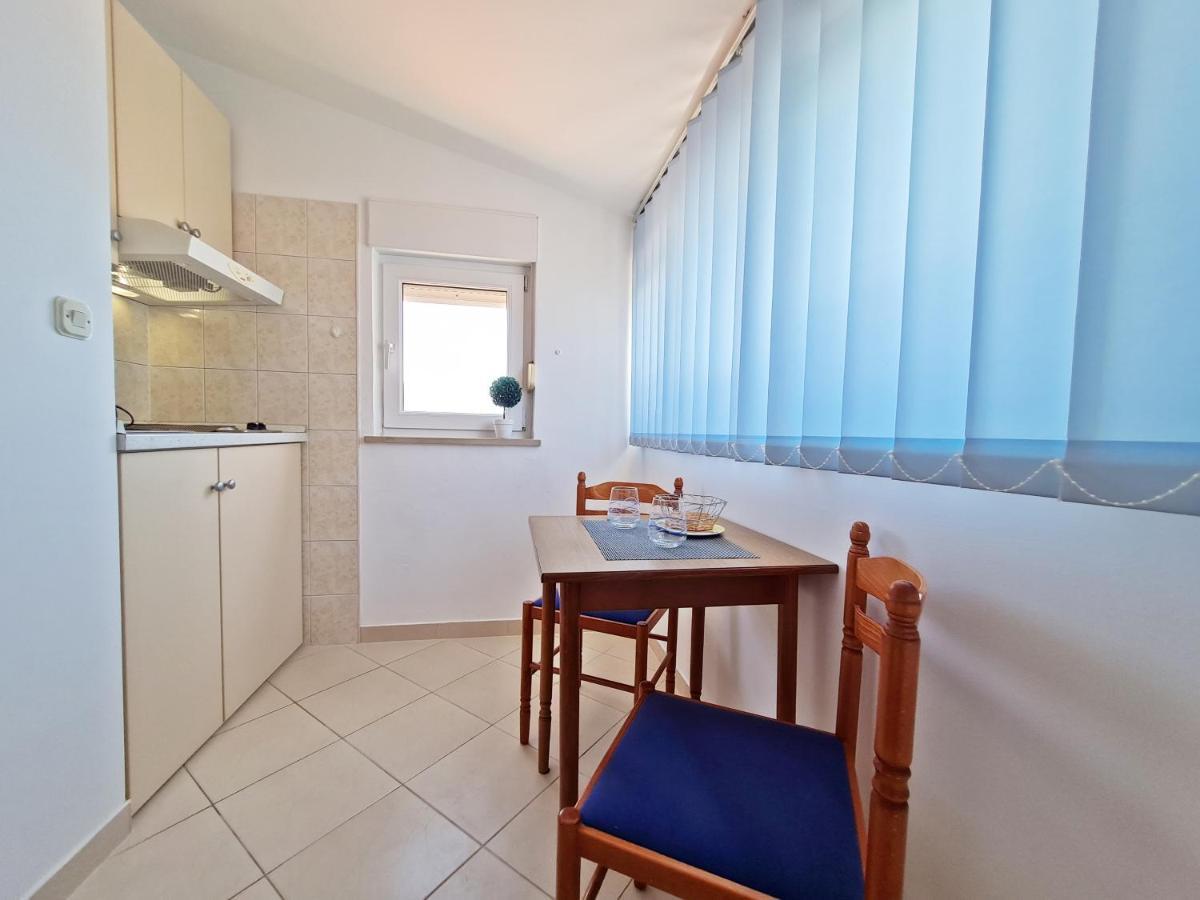 סטוברץ Rooms And Apartments Porat מראה חיצוני תמונה